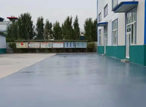 克拉玛依彩色路面喷涂翻新的材料对冬季